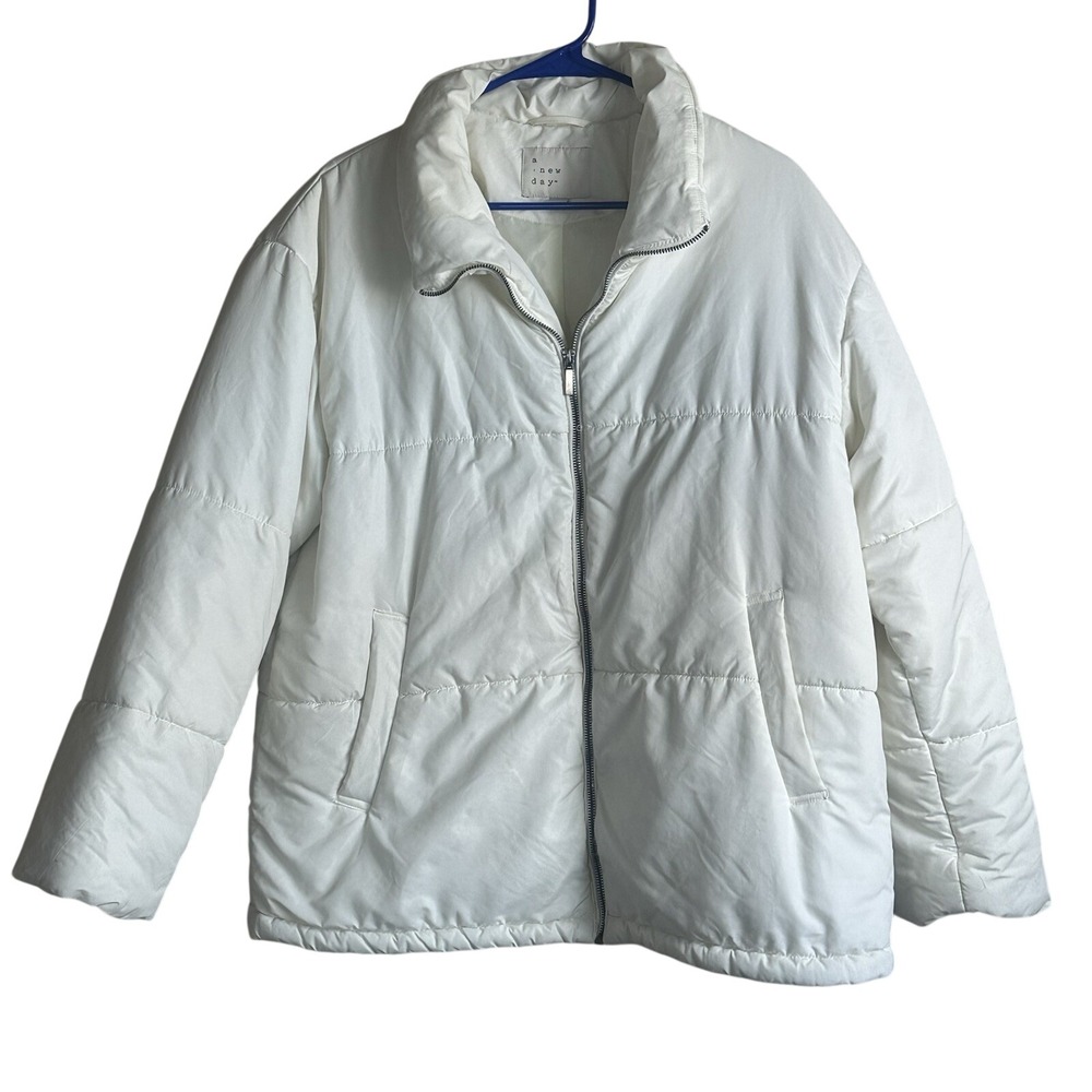 A New Day Winter White Puffer Jacket Women's Size Large Soft Lined Warm Outdoor